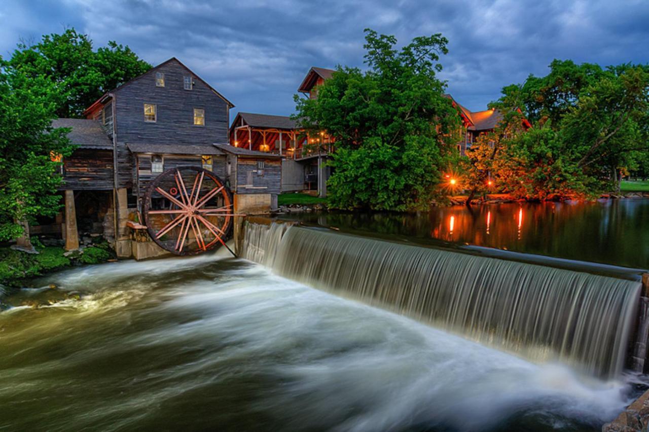 Four Bears Den, Hot Tub, 1089 Of Free Attraction Tickets For Each Paid Day, Dollywood And More 蓋特林堡 外观 照片