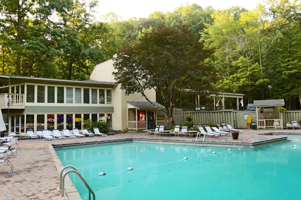 Four Bears Den, Hot Tub, 1089 Of Free Attraction Tickets For Each Paid Day, Dollywood And More 蓋特林堡 外观 照片