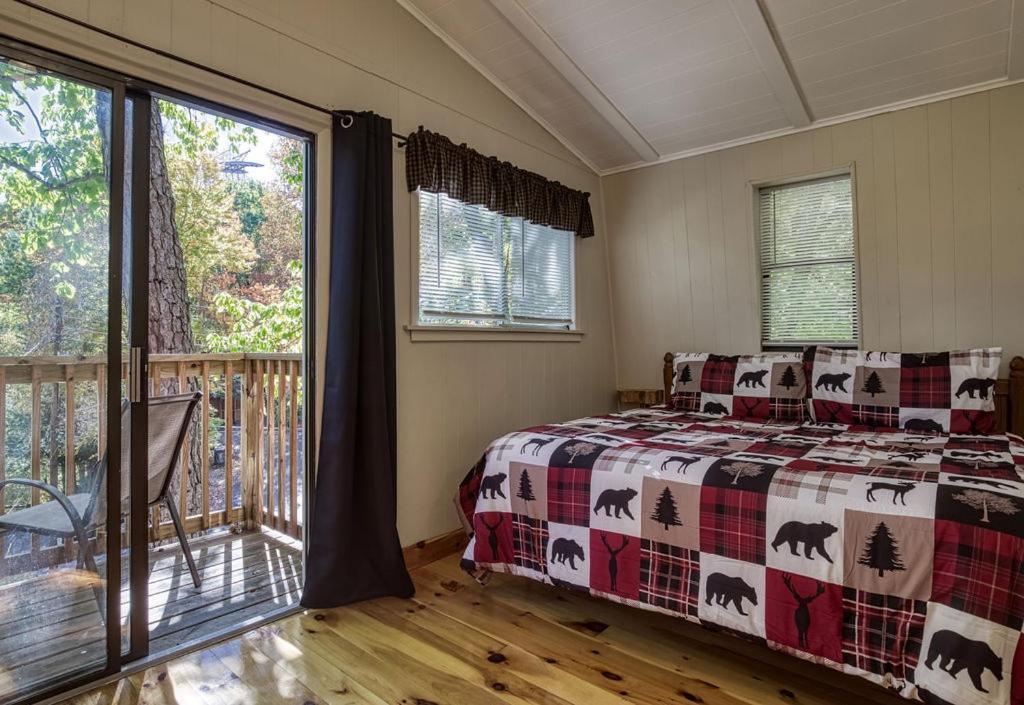 Four Bears Den, Hot Tub, 1089 Of Free Attraction Tickets For Each Paid Day, Dollywood And More 蓋特林堡 外观 照片