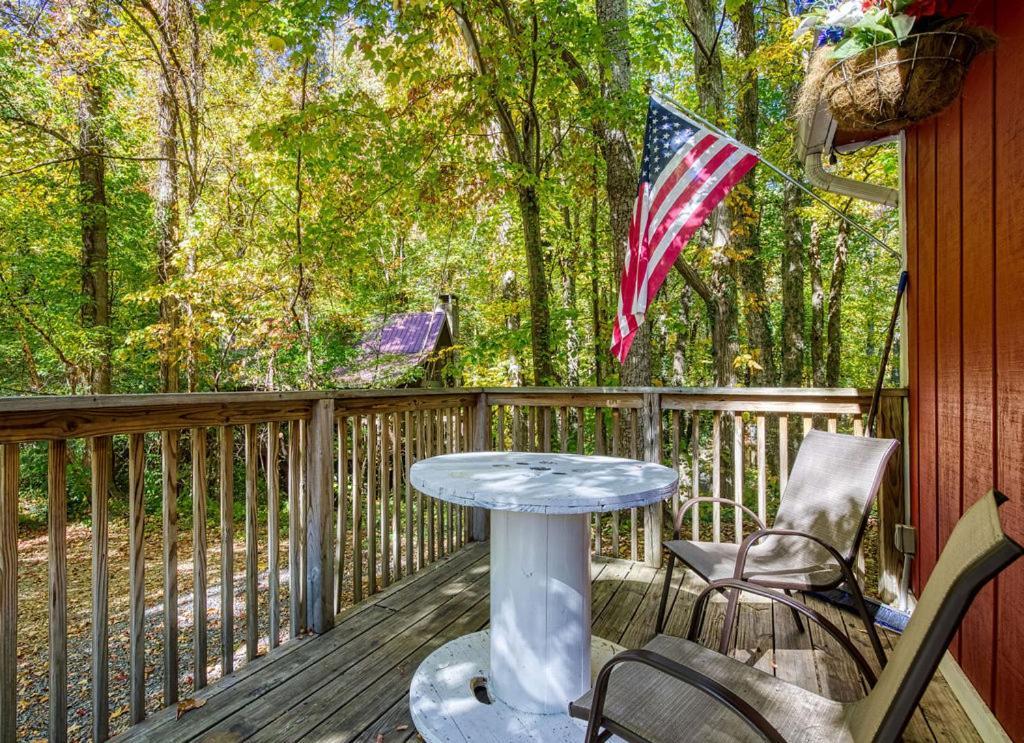 Four Bears Den, Hot Tub, 1089 Of Free Attraction Tickets For Each Paid Day, Dollywood And More 蓋特林堡 外观 照片