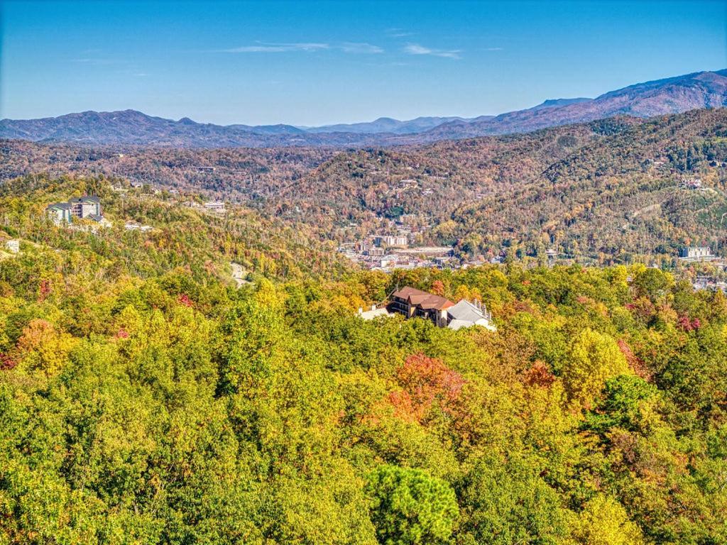 Four Bears Den, Hot Tub, 1089 Of Free Attraction Tickets For Each Paid Day, Dollywood And More 蓋特林堡 外观 照片